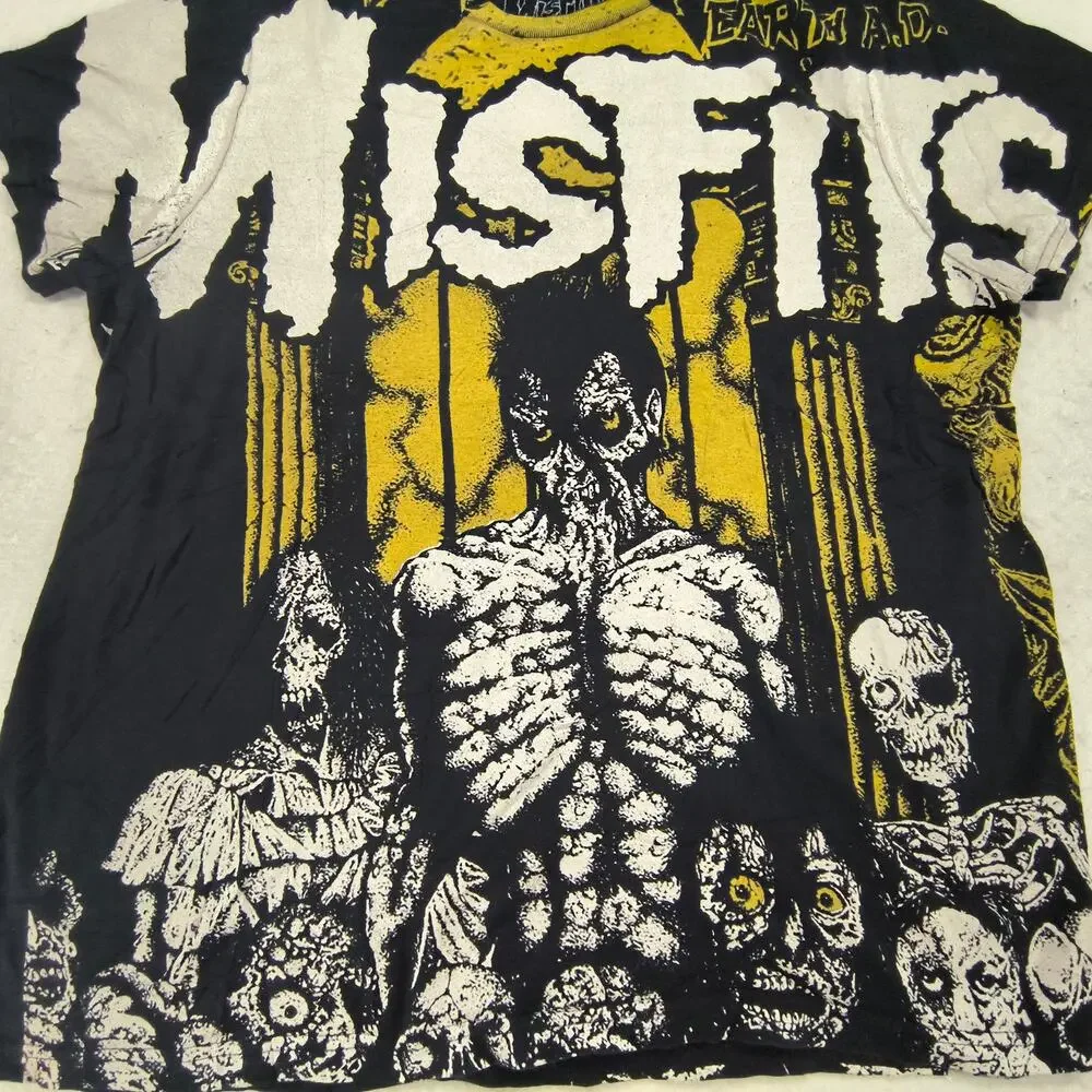 Misfits Band Graphic Short Sleeve Crew Neck Shirt Womens Size Large L Black - Picture 4 of 9